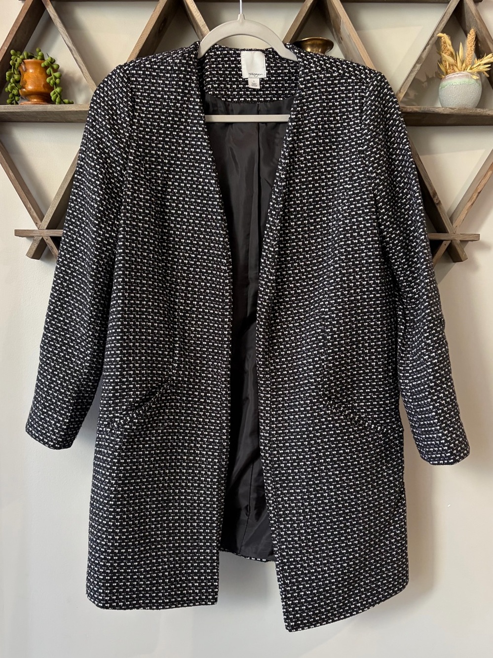 Halogen Open Long Black & White Tweed Blazer. Women’s size small.